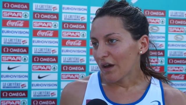 Clemence Calvin (FRA) after the 3000m смотреть онлайн