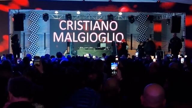 LOCRI ON ICE: SPOPOLA MALGIOGLIO смотреть онлайн