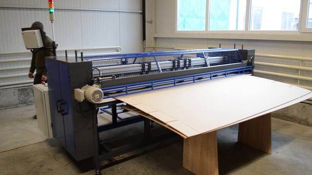 Boxmaker for production of FEFCO cardboard packaging смотреть онлайн