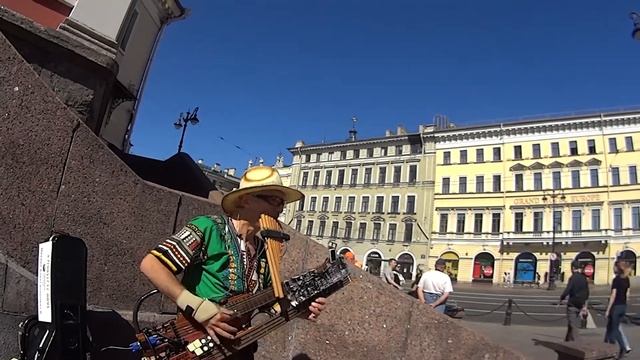 Entrada. Человек-оркестр Михаил Каретко смотреть онлайн