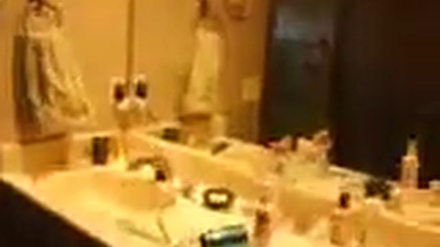 shower camera смотреть онлайн