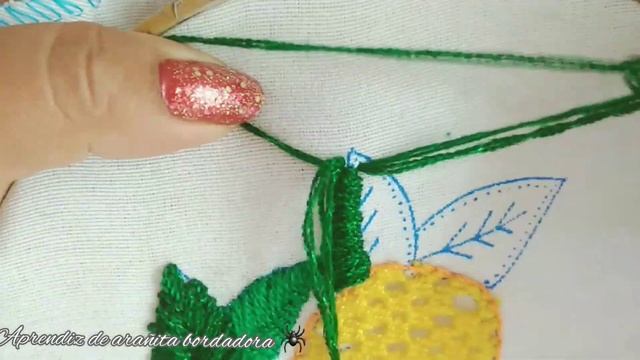 Mira 8 puntadas de bordado para principiantes/ Hand Stitch leaves for beginners смотреть онлайн