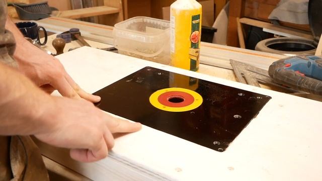 BUILDING A SIMPLE ROUTER TABLE - DIY Shaker Doors Part 2 смотреть онлайн
