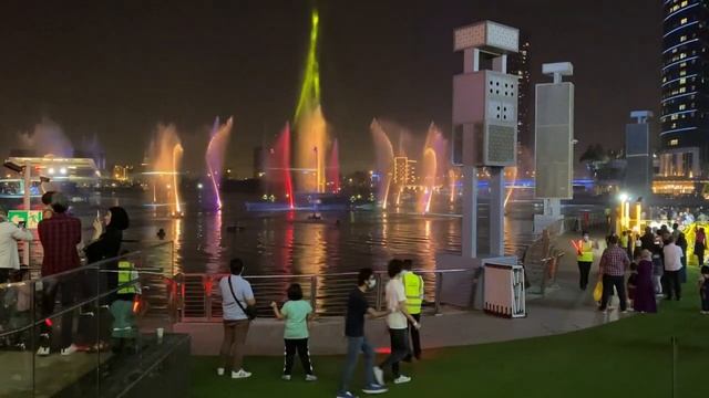 Dubai Festival City Laser Light Show | Dancing Fountain || Hardworking Mira смотреть онлайн