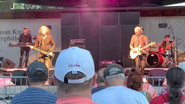 Wang Chung - Hypnotize Me (Des Moines, IA 8/18/22) смотреть онлайн
