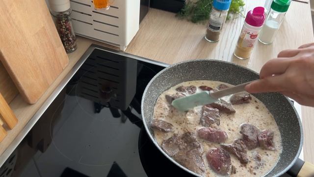Полезный, вкусный и быстрый ОБЕД из КУРИНОЙ ПЕЧЕНИ в молоке смотреть онлайн
