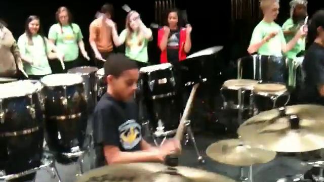 The Louisville Leopard Percussionists play Peace Meal by Mucca Pazza смотреть онлайн