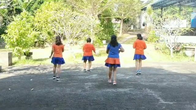 At My Worst Lina Dance (Can I Call You Baby) Choreo: Roosamekto Mamek смотреть онлайн