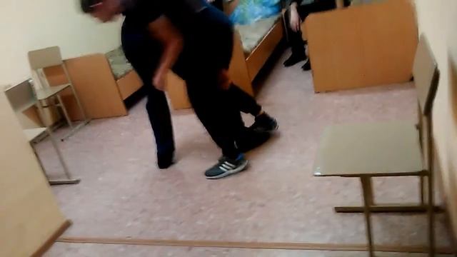 Обезьяна и пингвин смотреть онлайн