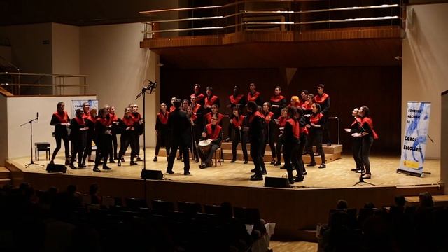 The Lioness Hunt (Lebo M.) - Coro IES La Serna Auditorio Nacional смотреть онлайн
