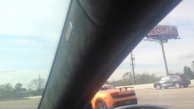 Lamborghini Performante LP 570-4 vs BMW M6 смотреть онлайн