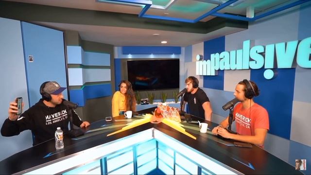 Sommer Ray on Why She Stopped Posting Booty Pics смотреть онлайн