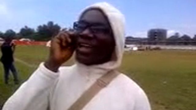 Lazima Ucheke Angalia Vituko Vya Muhaya смотреть онлайн