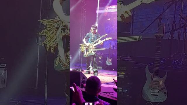 Steve Vai with Hydra #stevevai #skopje смотреть онлайн