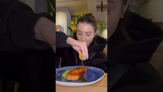 Кушаю лосось 🐟 смотреть онлайн