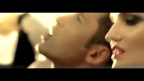 Dan Balan–Lendo Calendo(ft.Tany Vander & Brasco)