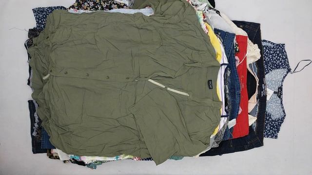 31250 Большие размеры микс женский (92102), (cream/extra), Дубай, 18 пак, 24.6 кг, 7.70€/кг, 94 шт смотреть онлайн