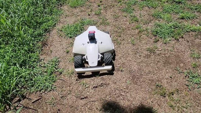 Does gravel get stuck in the Luba Omni front rollers? Plus a OG luba update. смотреть онлайн
