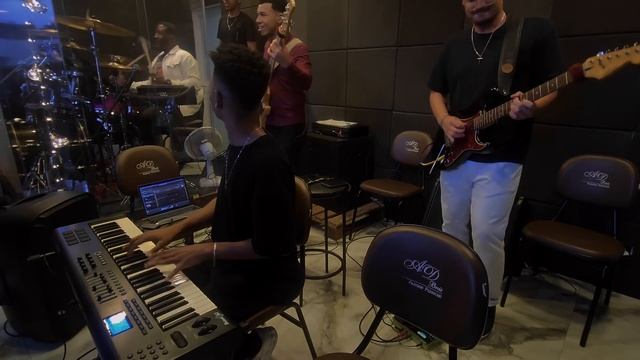 ATÉ QUE O SENHOR VENHA | Peruche Adoração смотреть онлайн