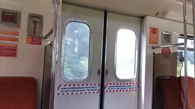 KTM Skypark Line - KTM Class 83 EMU Ride From Terminal Skypark To KL Sentral