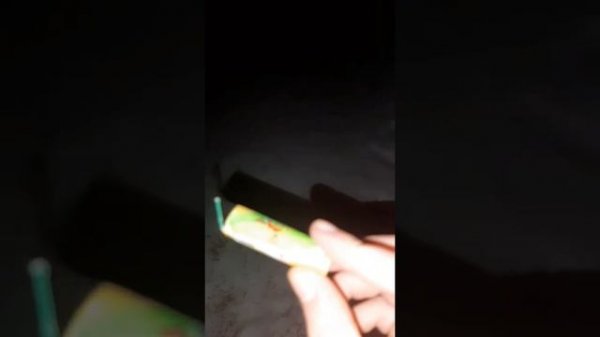 Взрываю петарды на Новый год | в 1:00 час