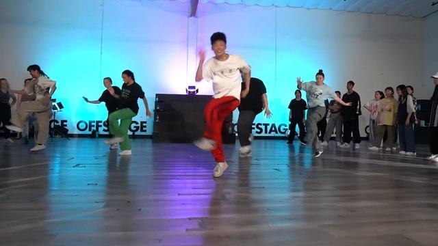 Shiggy choreography to “Take On Me” by a-ha at Offstage Dance Studio смотреть онлайн