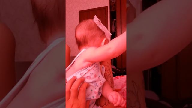 А ваши дети любят салфетки???у нас это любимая игрушка)) смотреть онлайн