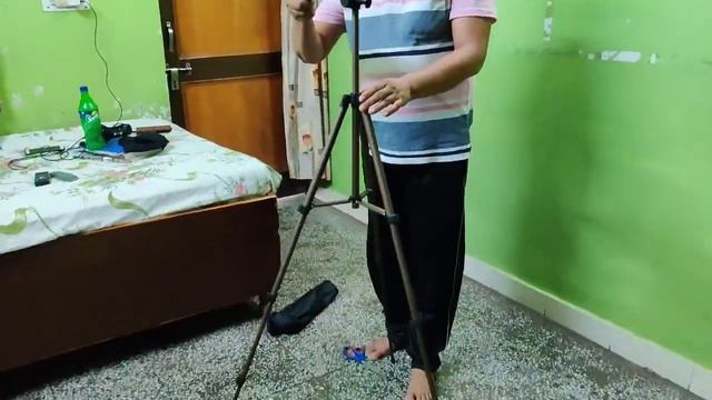 Amazon Basics 50-inch Lightweight Tripod with Bag | Review | unboxing смотреть онлайн