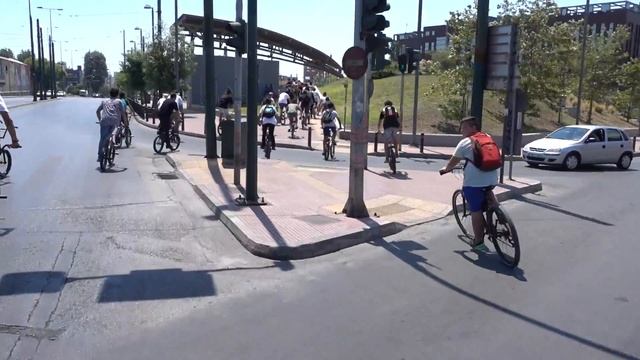 COPS LOVE BMX смотреть онлайн