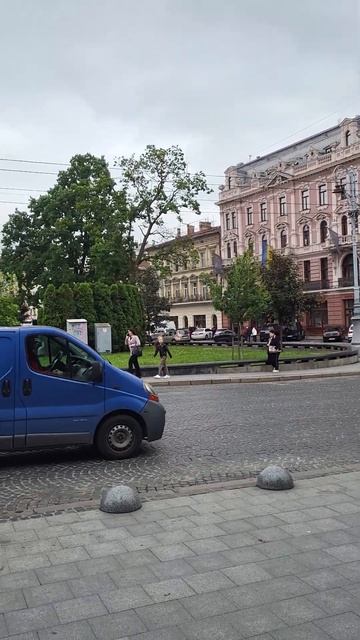 Львов сегодня. Самые красивые здания. Галицкая кредитная касса (ныне Музей этнографии, пр. Свободы) смотреть онлайн