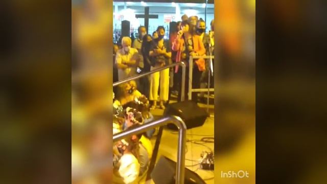 Celia Saia canta el Ave María a capella смотреть онлайн