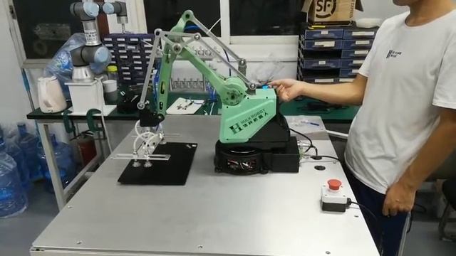 desktop robot arm $3000 from HULK Robot смотреть онлайн