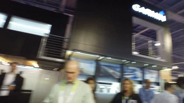 Testing Handheld Gimbal Camera at CES 2015 смотреть онлайн