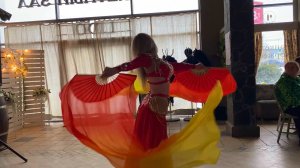 Танец с веерами-вейлами + восточный танец под арабскую песню