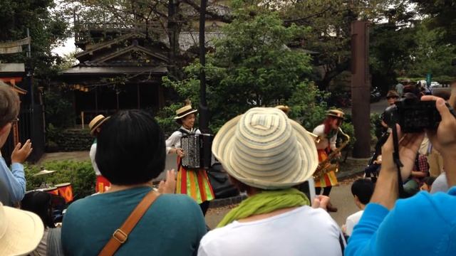 Ueno Park Street Performers смотреть онлайн