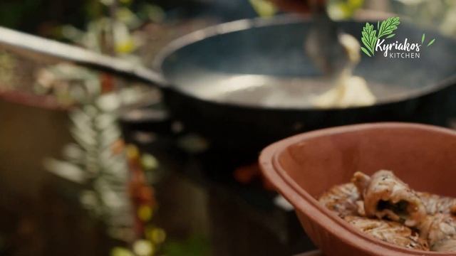 Lachsröllchen mit Feta und Spinat auf Griechische Art | Kyriakos Kitchen смотреть онлайн