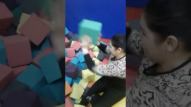 ГУМ Шахина Чарос смотреть онлайн
