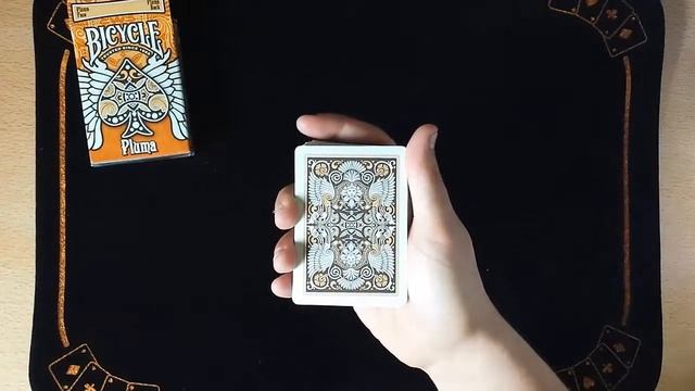 Deck Review- Bicycle Pluma Orange Playing Cards (Español) смотреть онлайн