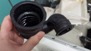 Стиральная машина пачкает вещи/белье.