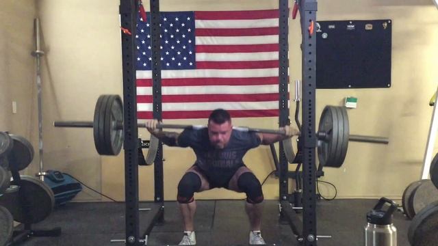 Speed Squats 5 x 3 @ 325 (2-5 shown) смотреть онлайн