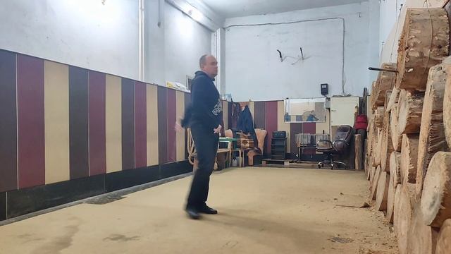 Комбо: метание ножа из кармана + раскладывание телескопической дубинки. смотреть онлайн