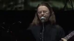 Сыновья России   Кто пчелок уважает