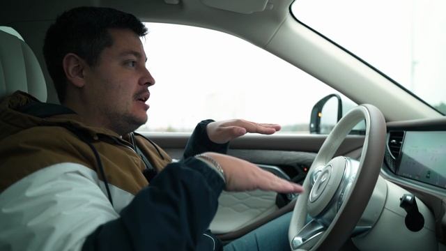 VOYAH FREE ДОКАПЫВАЕМСЯ до мелочей в АВТО за 6 миллионов смотреть онлайн