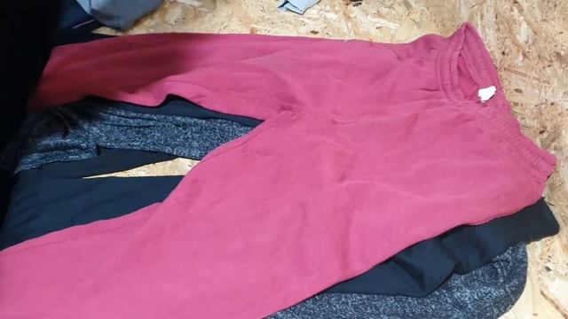 Распаковка мешка сортировки "Спорт штаны" на оптовой базе #секонд-хенд и Сток #экстрасток смотреть онлайн