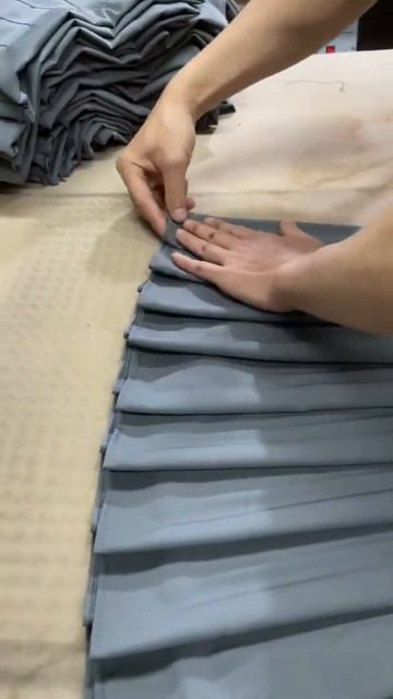 Take you into the clothing circle and teach you to iron a pleated skirt | #iron #shorts #respect смотреть онлайн