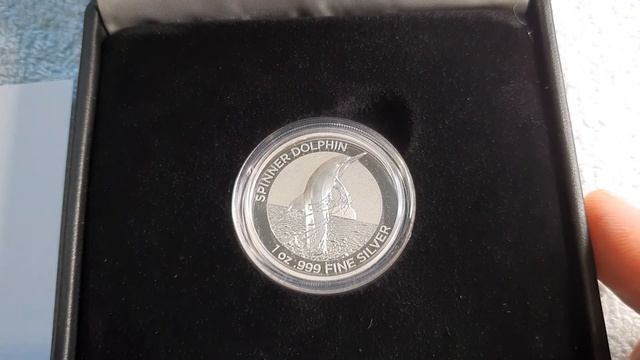 2020 Five Dollar Silver Proof Spinner Dolphin Coin смотреть онлайн