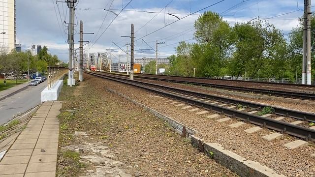 Трёхсоточка! ЭД4м - 0300 смотреть онлайн