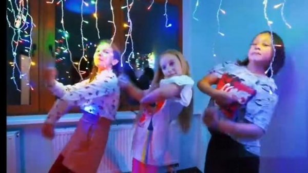 Клип с канала Мы Семья Богатые Школьники