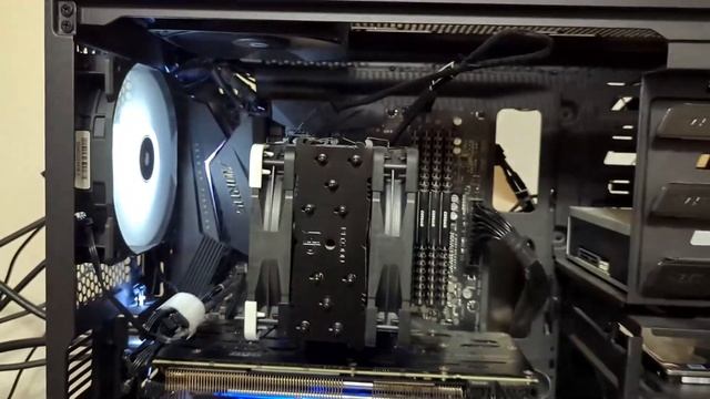 Corsair AF120 LED Low Noise Cooling Fan - Quick Review (3 Quiet Fans!) смотреть онлайн