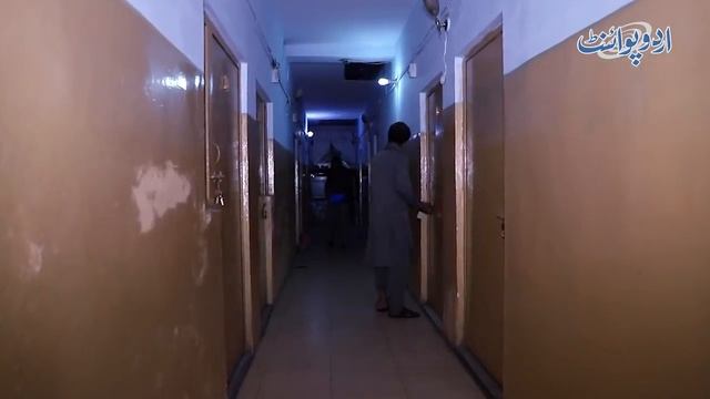 Lahore Ka Sab Se Sasta Musafir Khana - 60 Rupaye Me Raat Guzarain Subah Nashta Free Milega смотреть онлайн